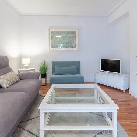 Carilo Zurriola By Beauty * سان سيباستيان